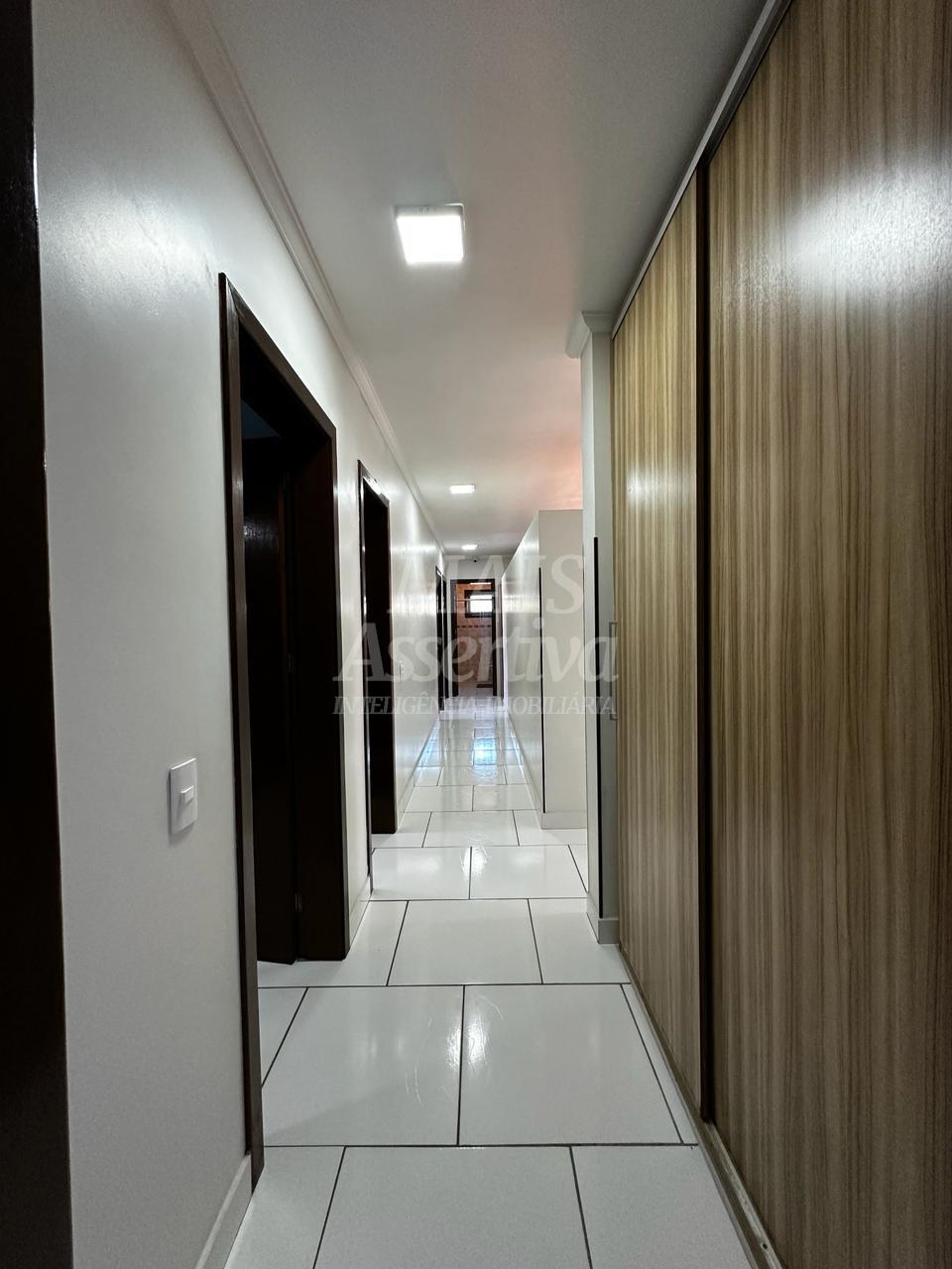 Casa 05 dormitórios para venda em Xangrilá