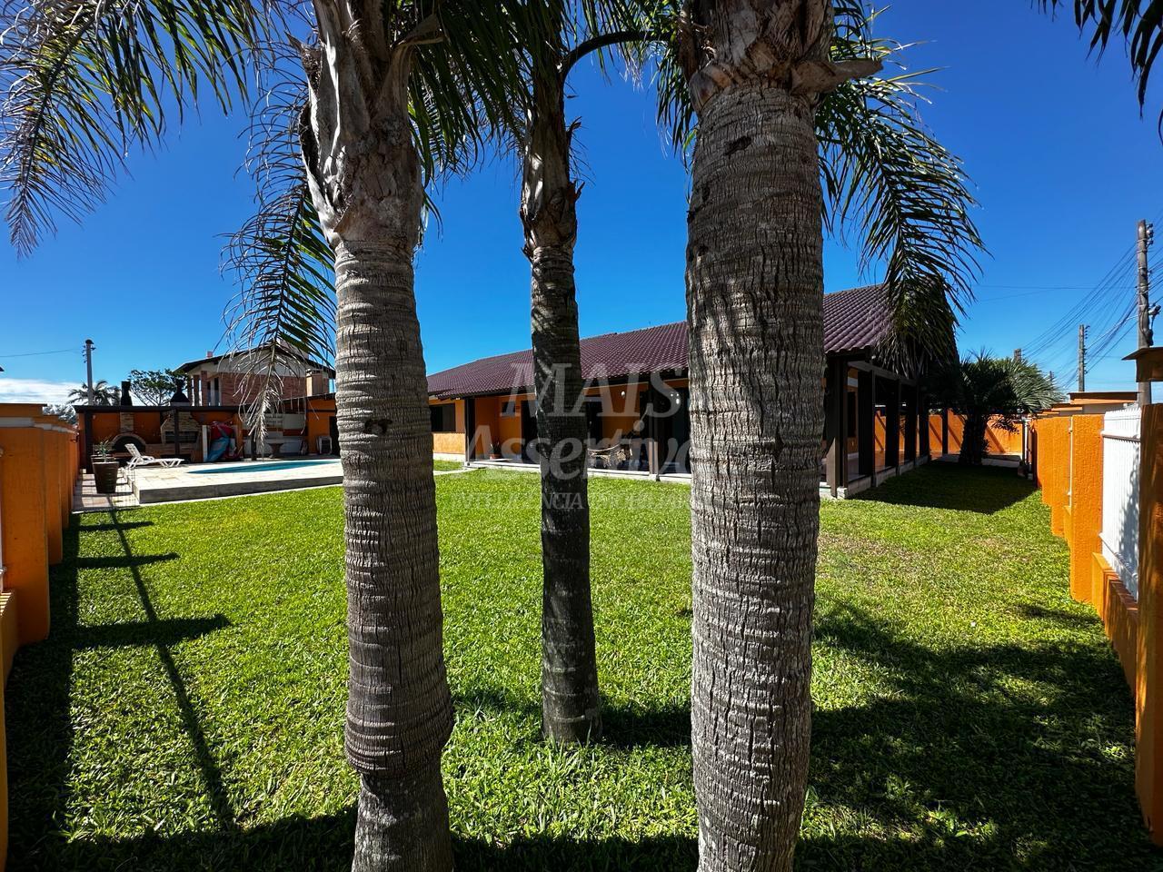 Casa 05 dormitórios para venda em Xangrilá