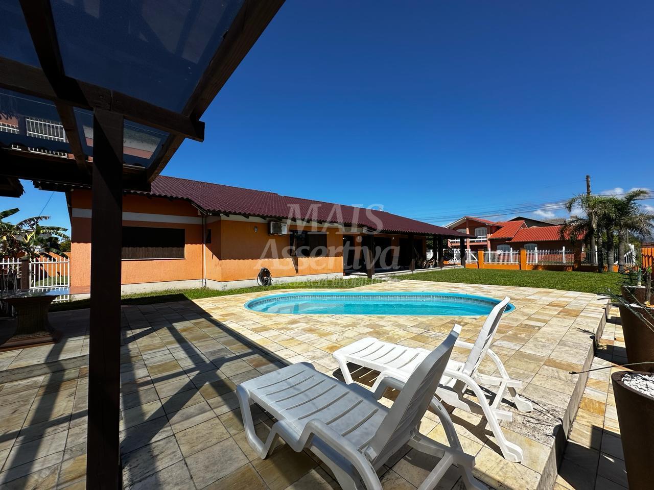 Casa 05 dormitórios para venda em Xangrilá