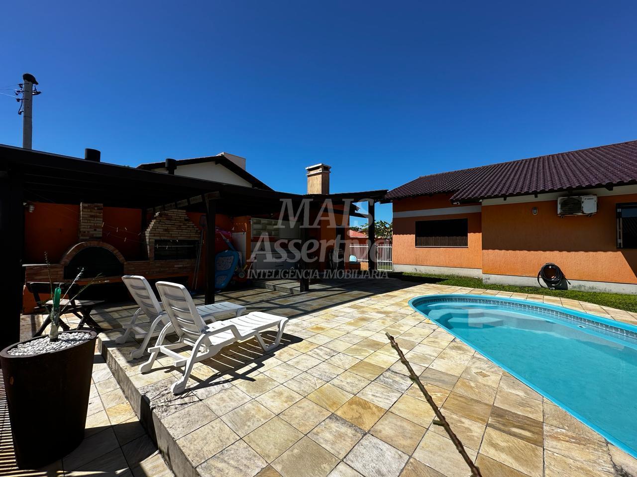 Casa 05 dormitórios para venda em Xangrilá