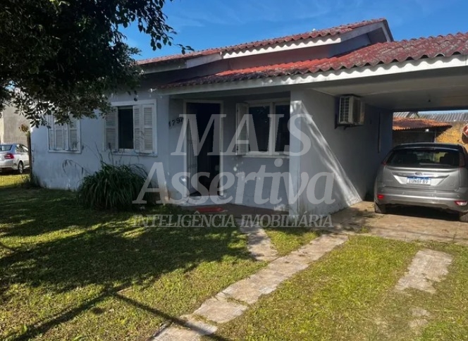 Ótima casa à venda em Tramandaí/RS - 3 dormitórios, piscina e 2 vagas