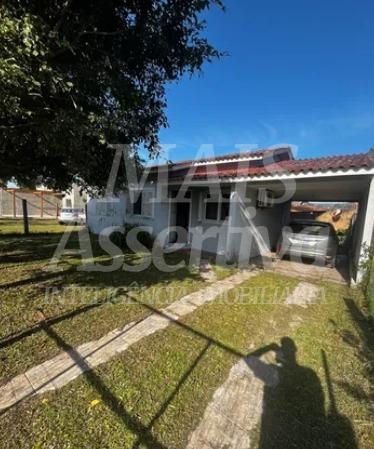 Ótima casa à venda em Tramandaí/RS - 3 dormitórios, piscina e 2 vagas