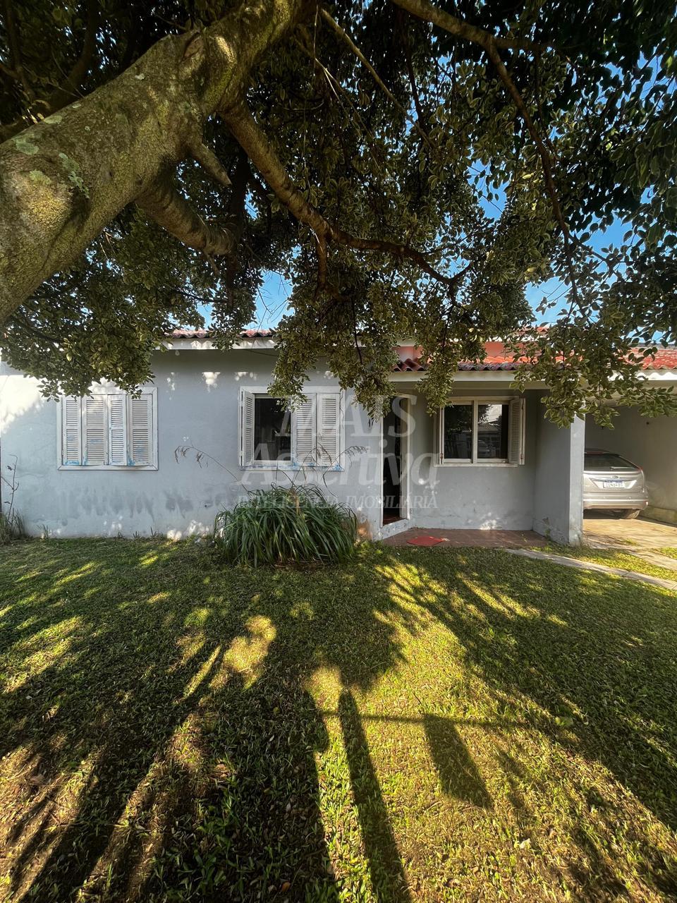 Ótima casa à venda em Tramandaí/RS - 3 dormitórios, piscina e 2 vagas