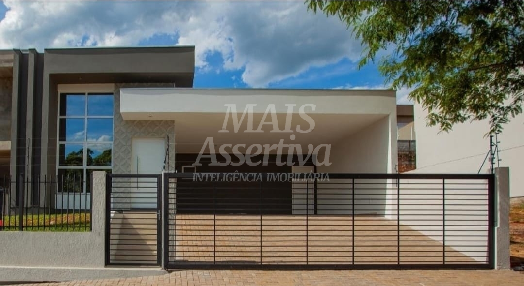 Casa para alugar com 3 quartos, 135m² - Foto 1