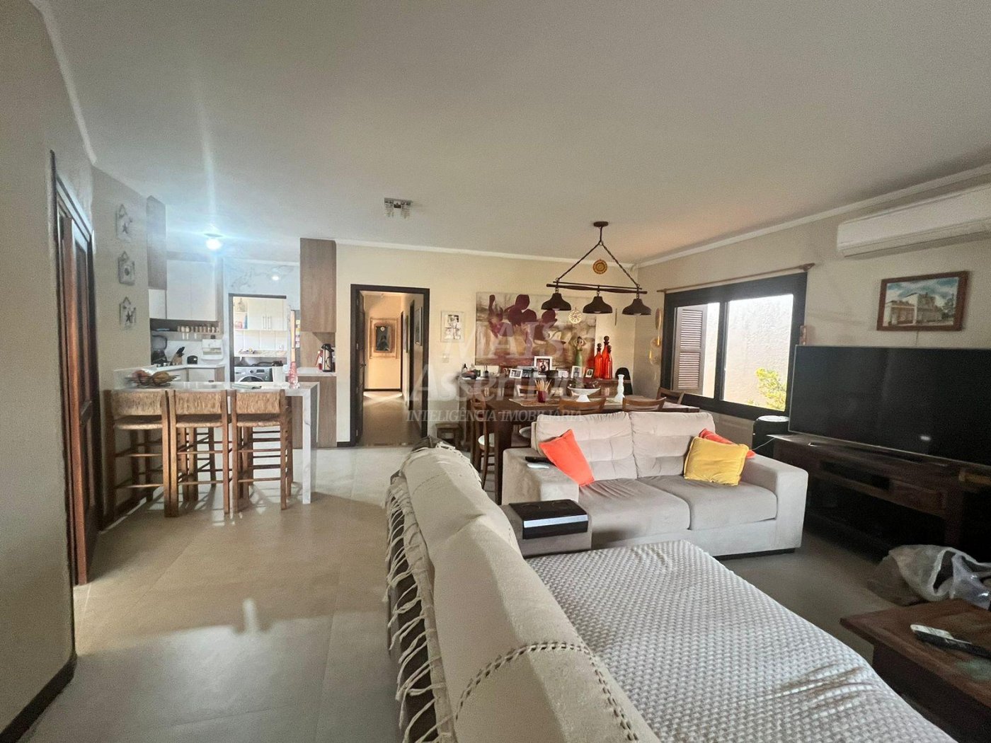ExcelenteCasa à venda em Xangri-Lá/RS - 3 Dormitórios, 1 Suíte