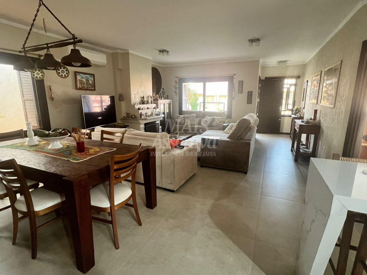 ExcelenteCasa à venda em Xangri-Lá/RS - 3 Dormitórios, 1 Suíte