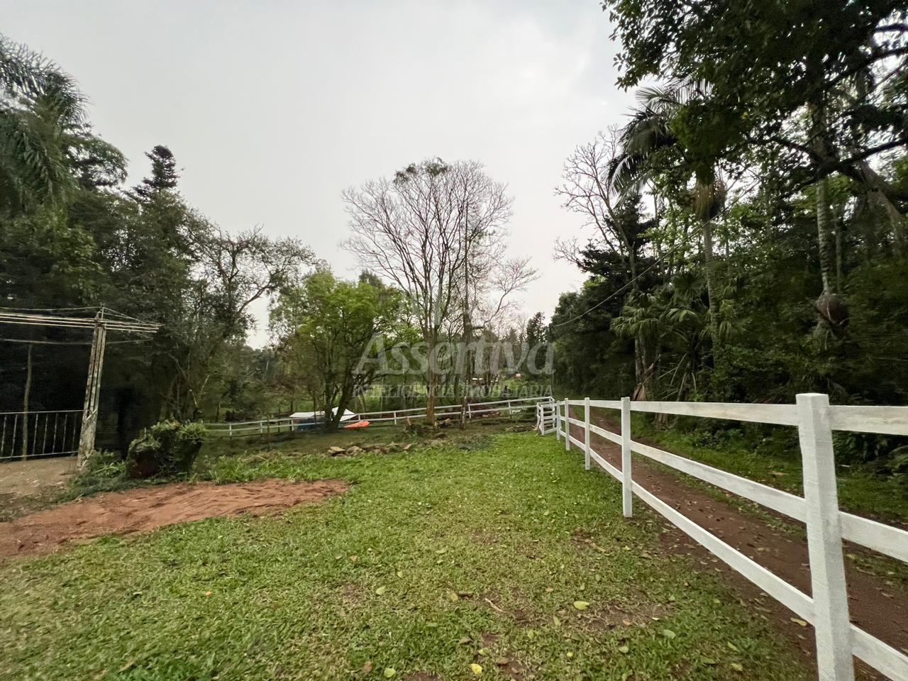 Sítio / Chácara 03 quartos para Venda no bairro Fazenda Fialho em Taquara