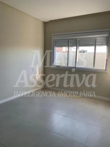 Casa à venda com 3 quartos, 85m² - Foto 4