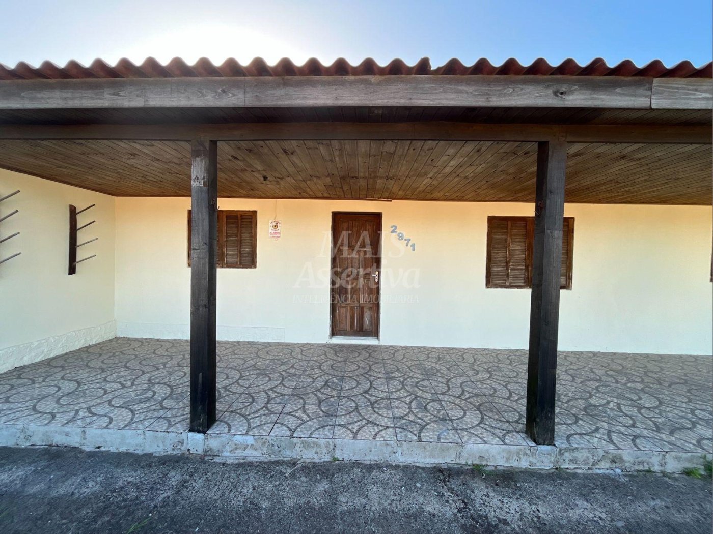 Casa mobiliada 03 dormitórios para venda em Quintão