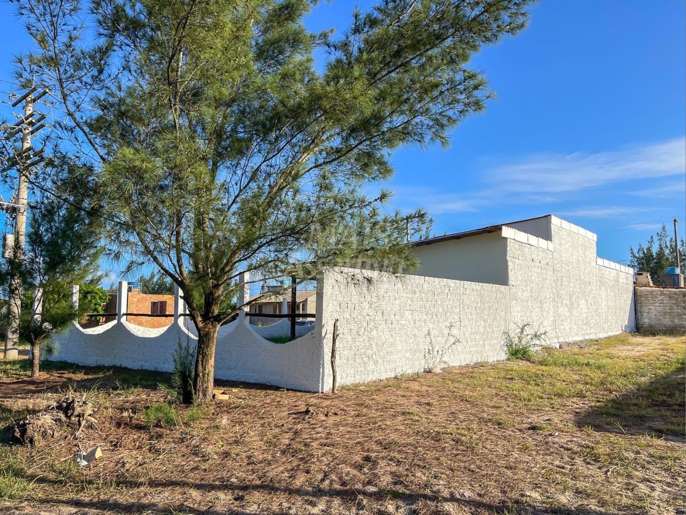 Casa mobiliada 03 dormitórios para venda em Quintão