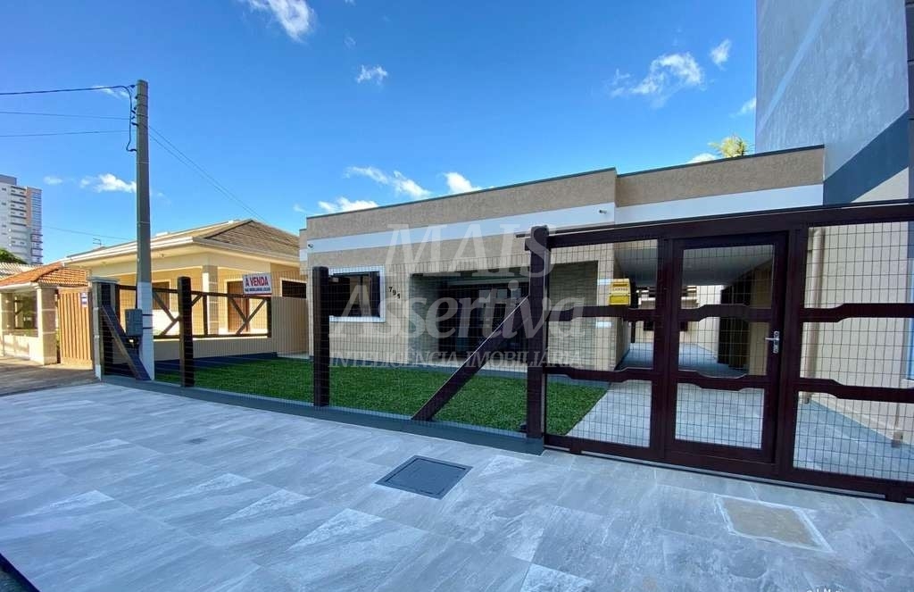Casa 03 dormitórios para venda em Tramandaí Centro