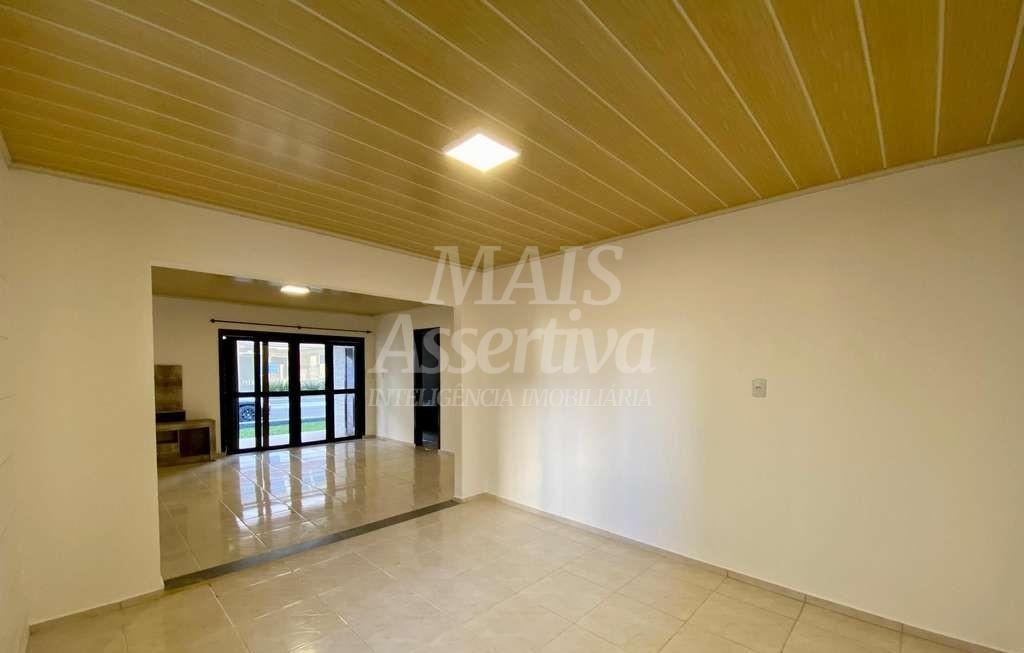 Casa 03 dormitórios para venda em Tramandaí Centro