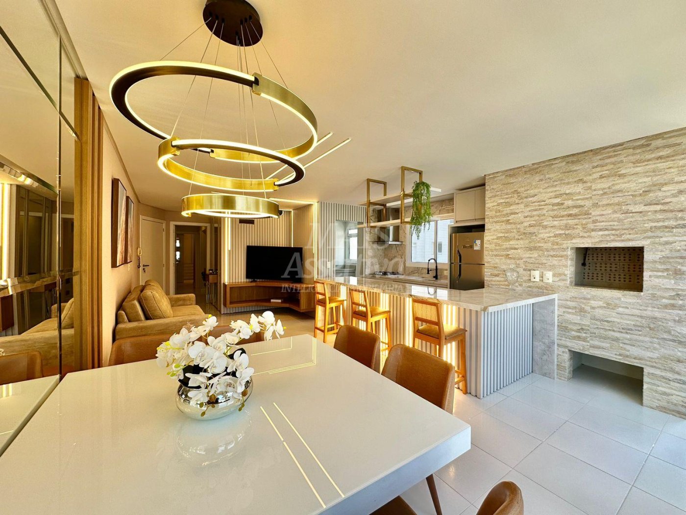 Apartamento, 3 quartos, 145 m² - Foto 2