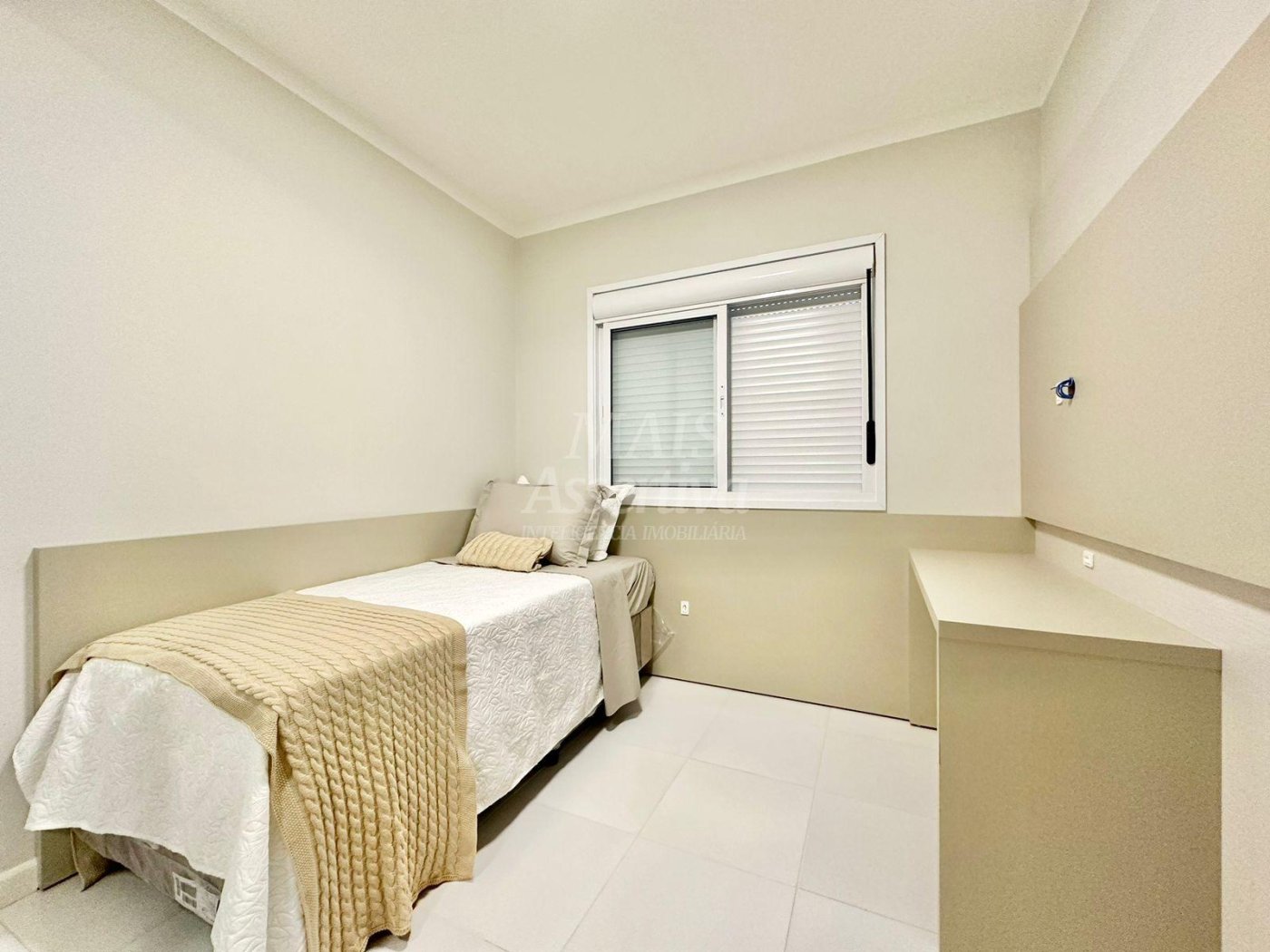 Apartamento decorado 03 dormitórios 01 suíte para venda em Capão da Canoa Centro