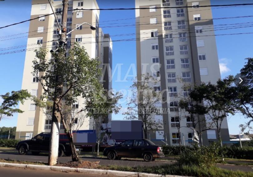 Apartamento à venda com 2 quartos, 58m² - Foto 2