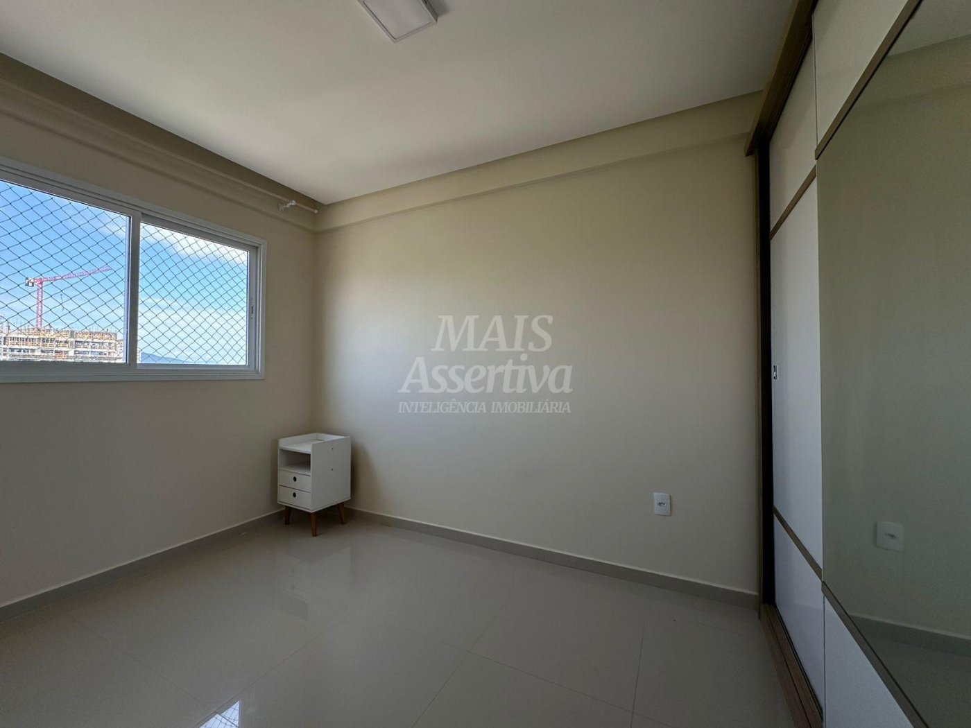 Apartamento semimobiliado 03 dormitórios para venda em Itapema bairro Morretes