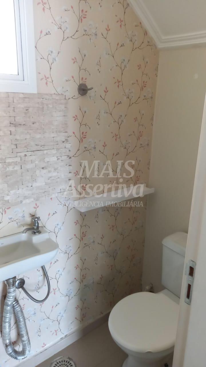 Sobrado 03 dormitórios para venda próximo a Prefeitura de Novo Hamburgo