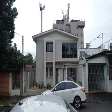 Casa  de 2 pisos com 03 dormitórios para venda bairro Rio Branco Novo Hamburgo