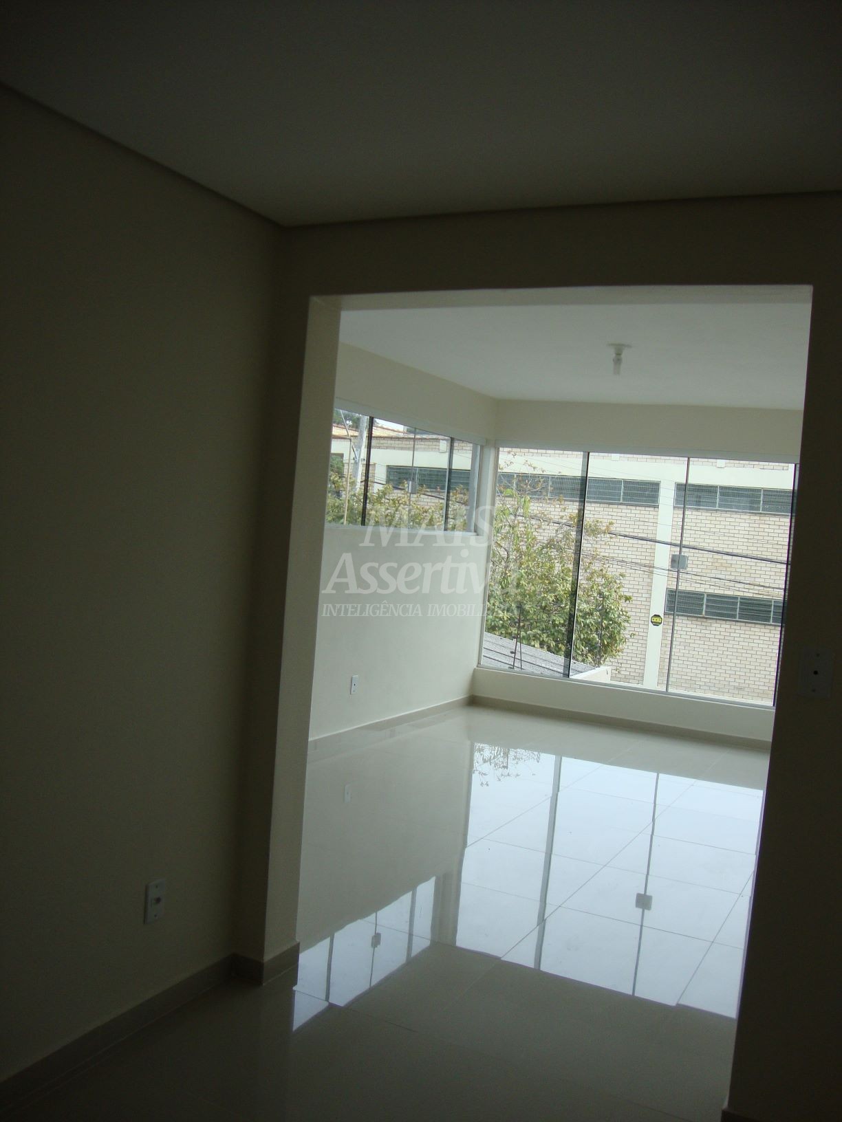 Casa  de 2 pisos com 03 dormitórios para venda bairro Rio Branco Novo Hamburgo
