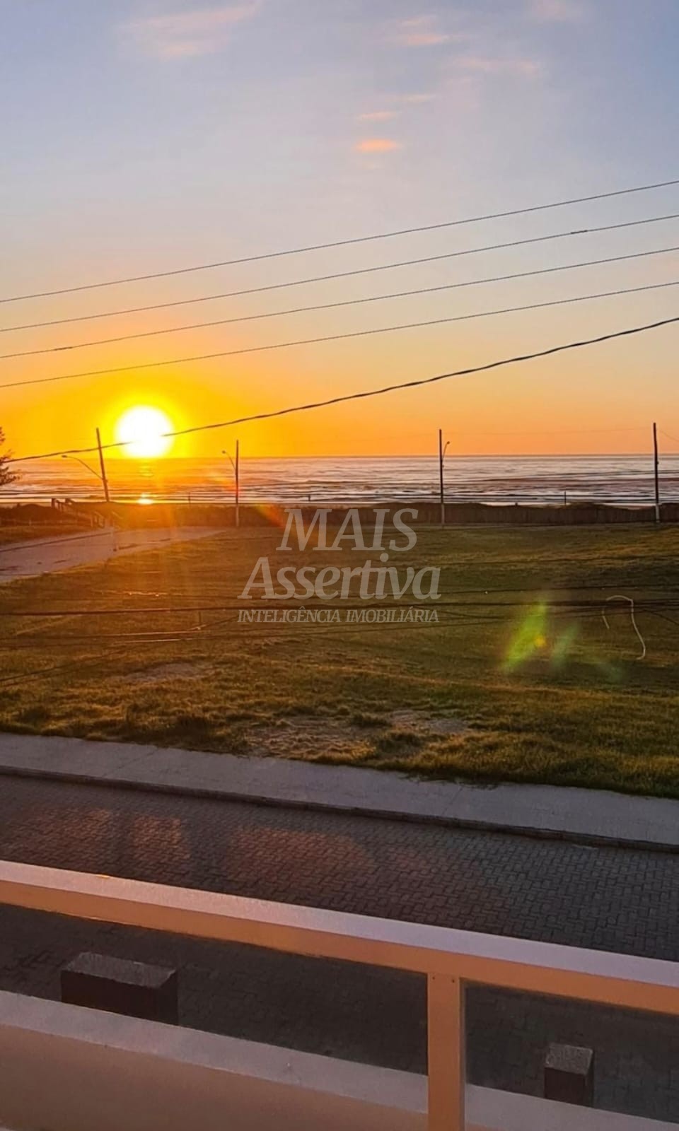 Excelente Sobrado novo à venda em Capão da Canoa/RS - Vista para o mar