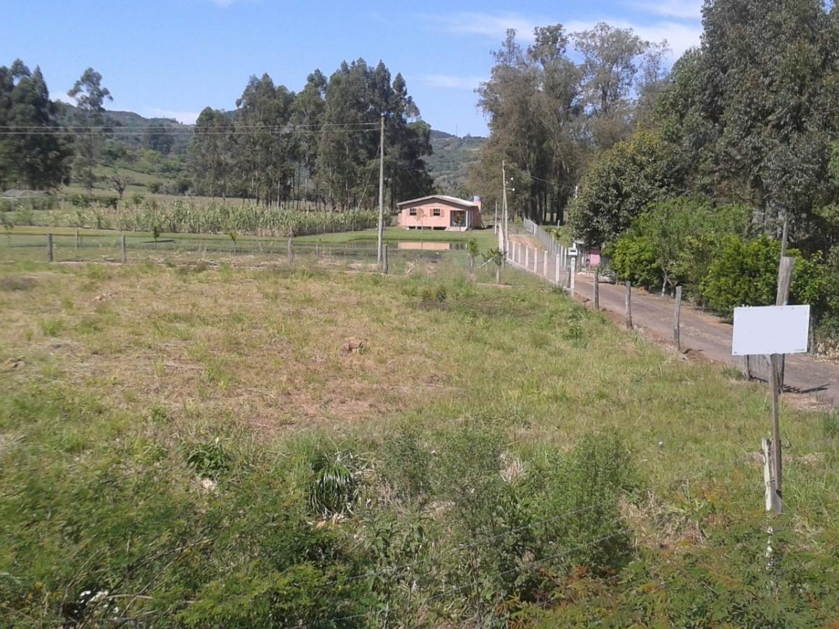 Terreno para Venda em Santo Antônio da Patrulha / RS no bairro Pinheirinhos