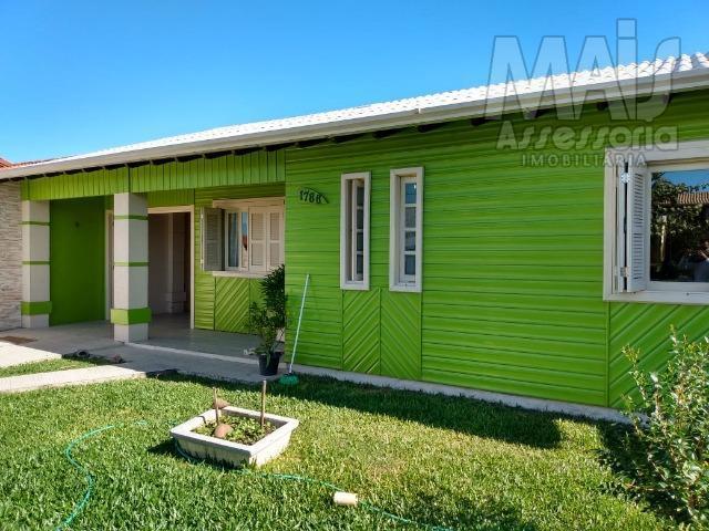 Casa para Venda - Passo Fundo / RS no bairro Santa Maria, 3 dormitórios,  sendo 1 suíte, 3 banheiros, 3 vagas de garagem, área útil 167,00 m²,  terreno 192,00 m²