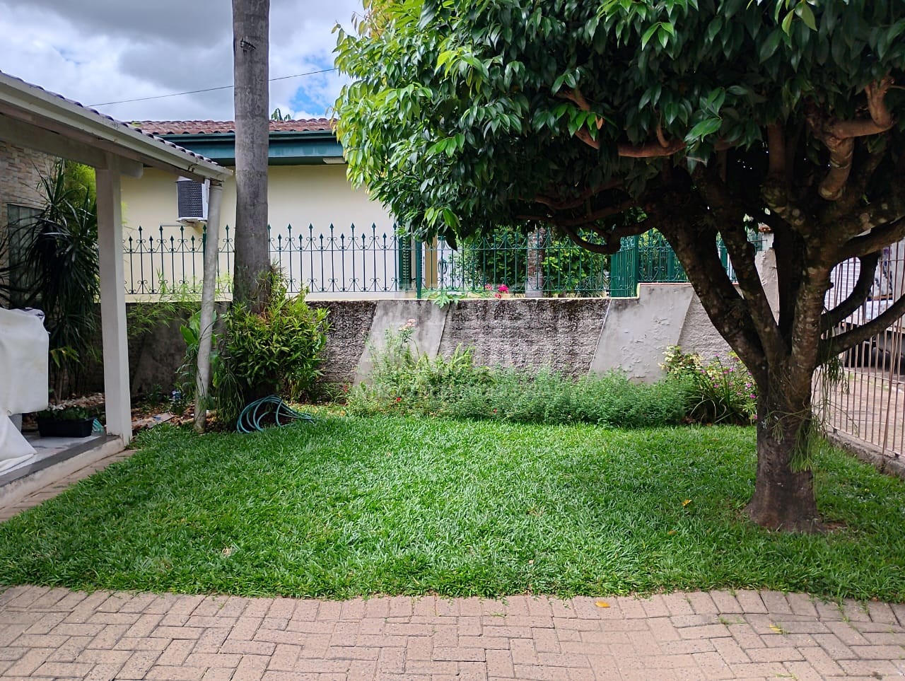  Duas Casas com 2 quartos para Venda