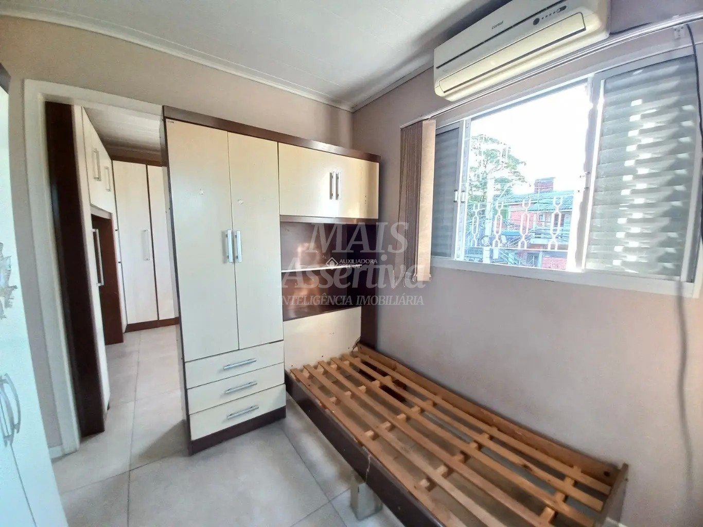 Excelente sobrado com sala comercial para locação em Canudos, Novo Hamburgo/RS