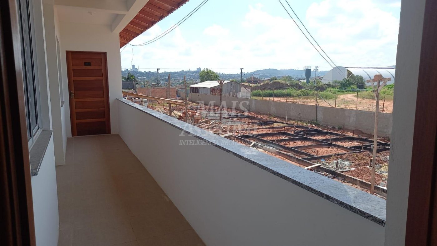 Sobrado Novo Para Venda em Novo Hamburgo
