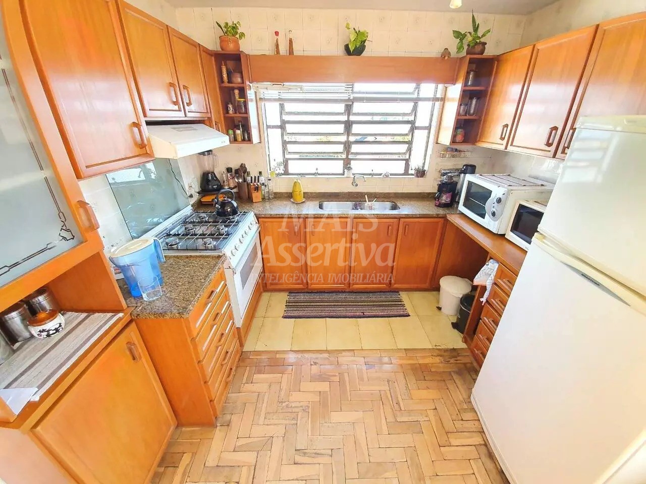 Casa ampla 05 dormitórios para venda no Bairro Rondônia em Novo Hamburgo