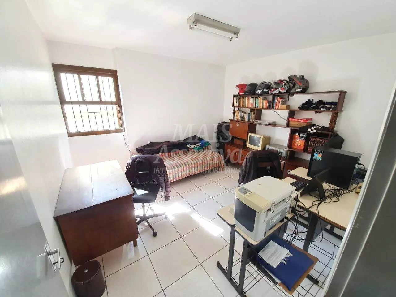 Casa ampla 05 dormitórios para venda no Bairro Rondônia em Novo Hamburgo