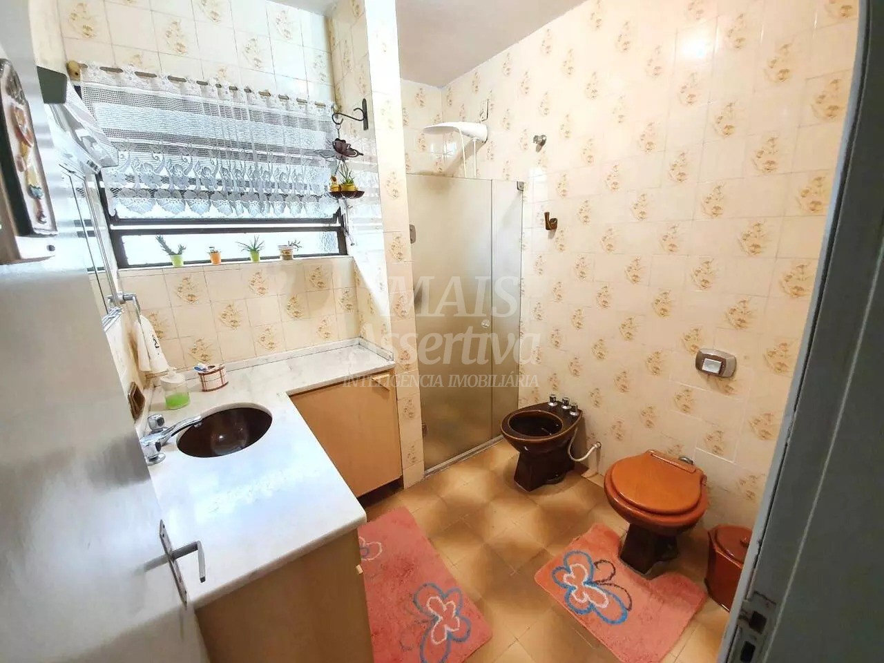 Casa ampla 05 dormitórios para venda no Bairro Rondônia em Novo Hamburgo