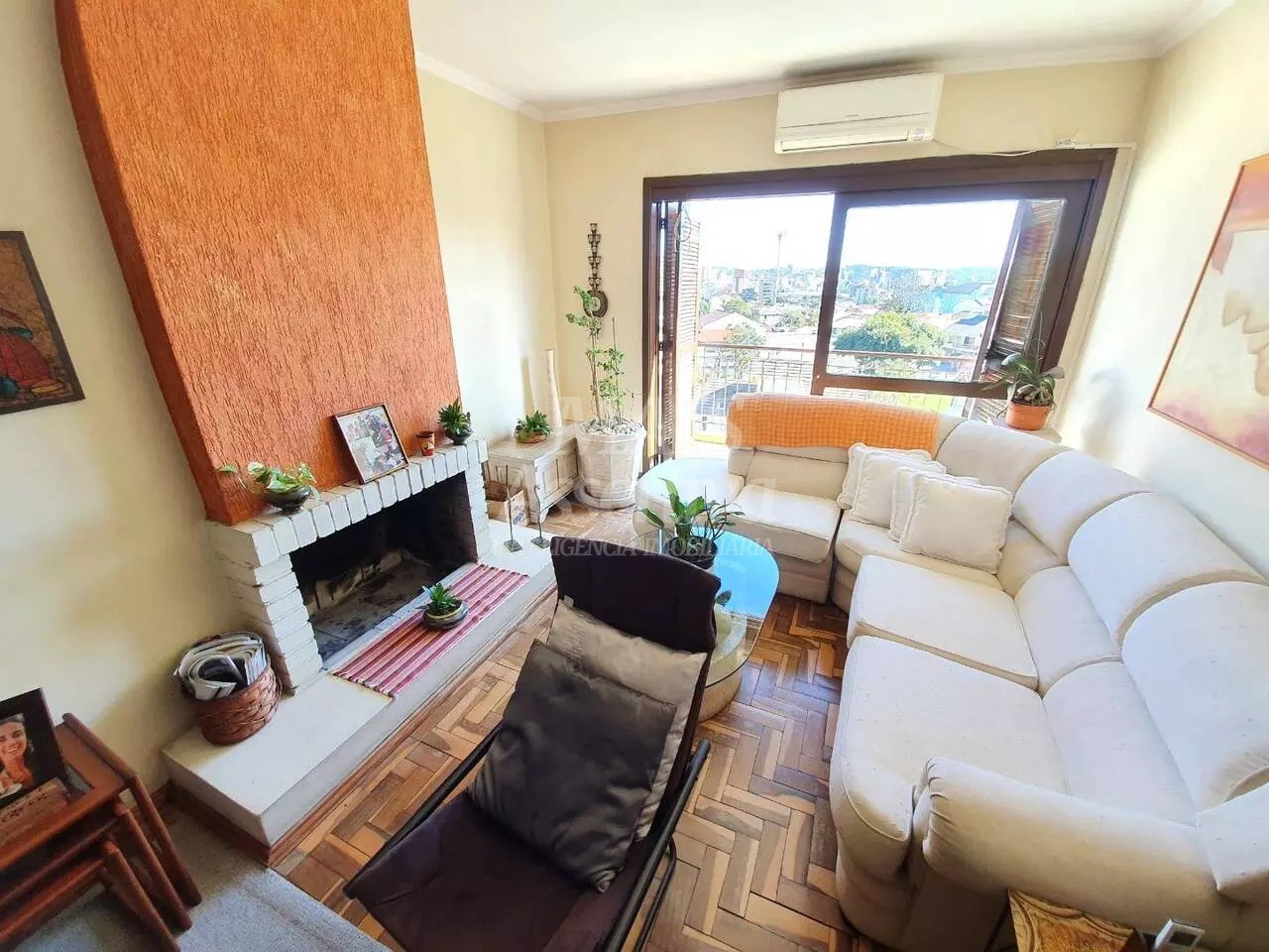 Casa ampla 05 dormitórios para venda no Bairro Rondônia em Novo Hamburgo