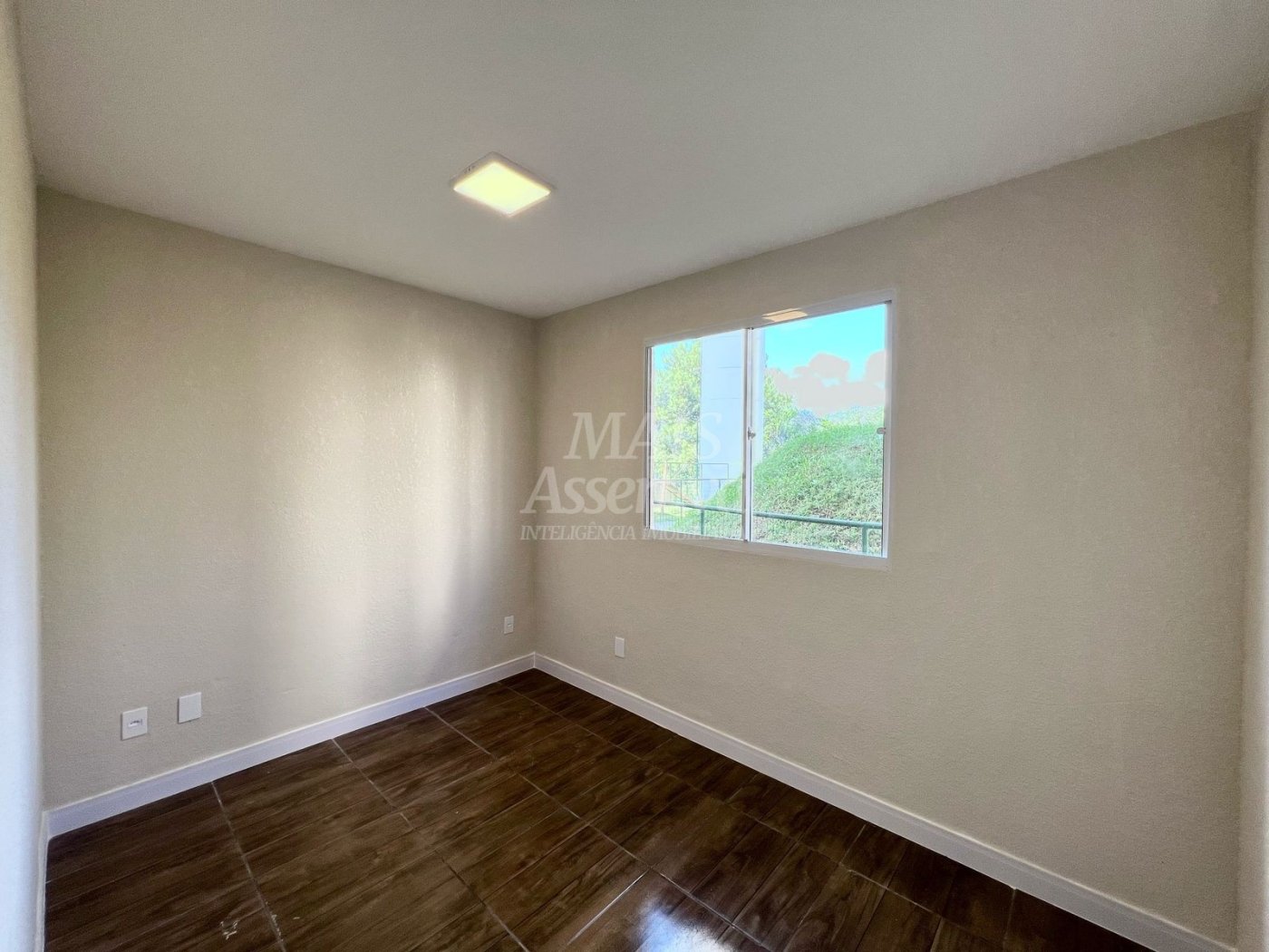 Apartamento térreo, semi mobiliado para venda - Condomínio Alto Paraíso 