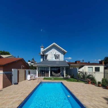Bellíssima casa mobiliada alto padrão para venda em Campo Bom