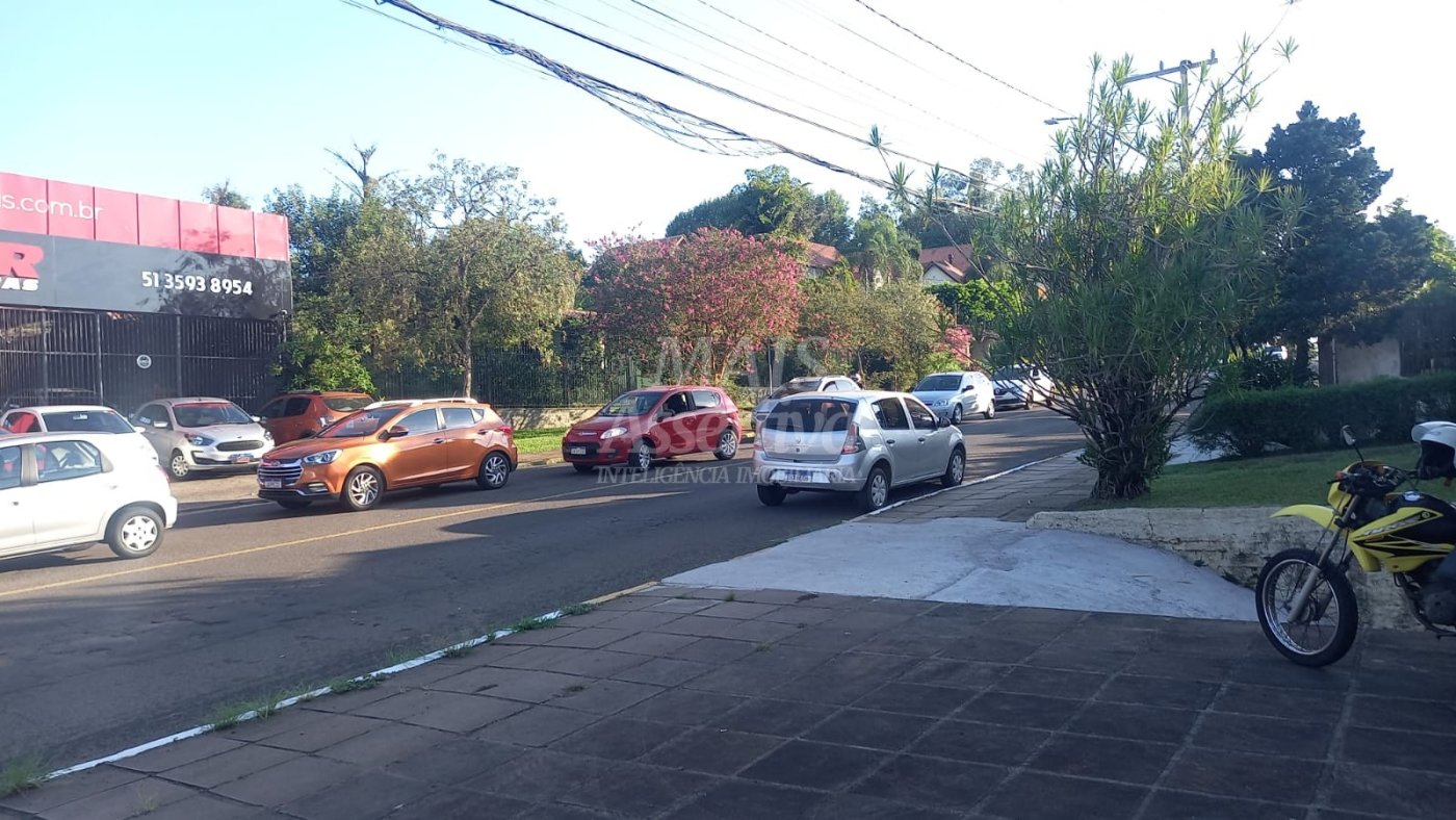 Casa para venda no bairro Rondônia em Novo Hamburgo