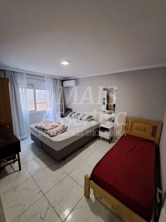 Apartamento semimobiliado 02 dormitórios para venda em Capão da Canoa
