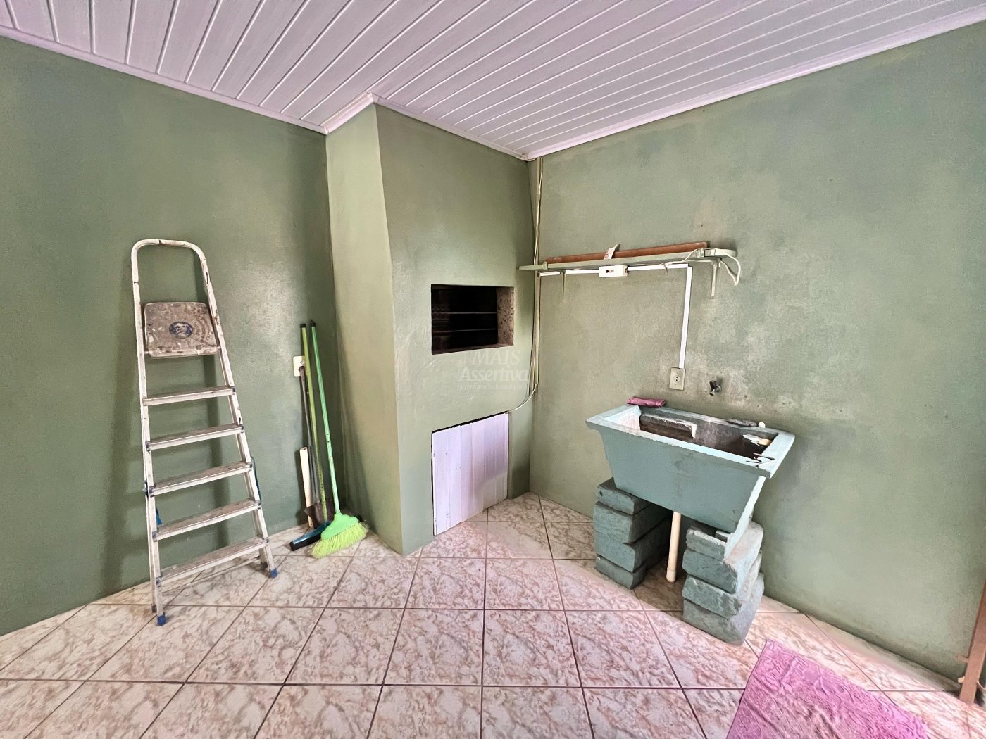 Casa para locação no bairro Canudos em Novo Hamburgo - 3 dormitórios