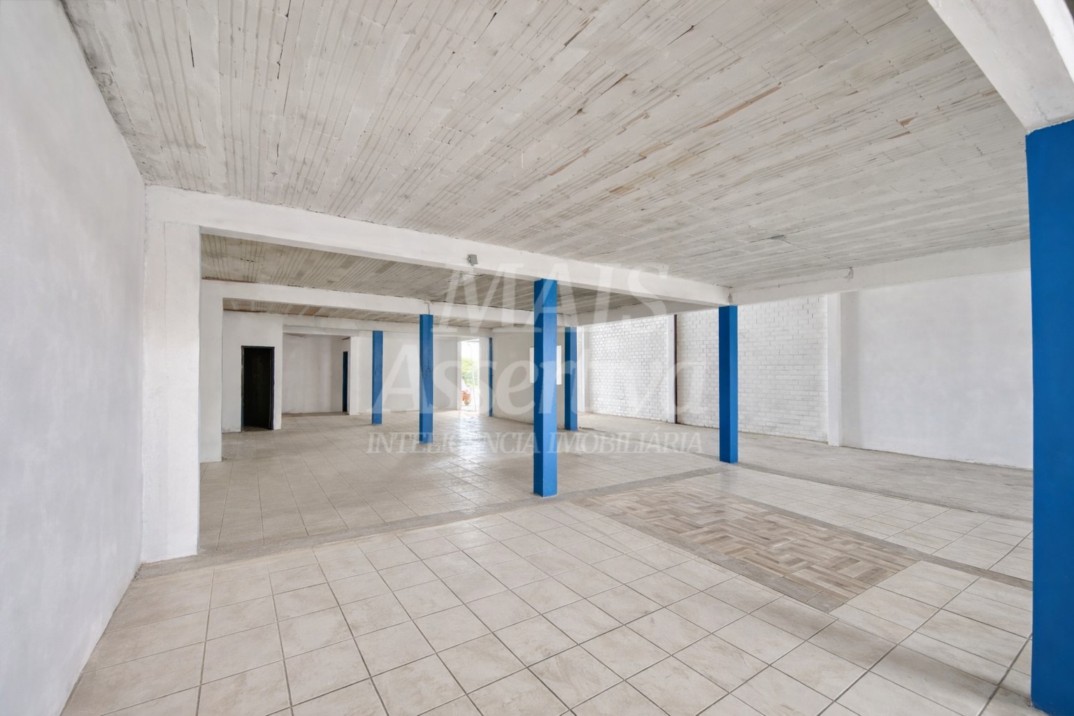 Prédio comercial para locação com área total de 745,00m² - Liberdade em NH