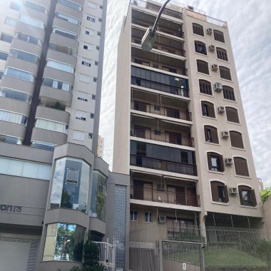 Amplo Apartamento para venda em região privilegiada de Novo Hamburgo
