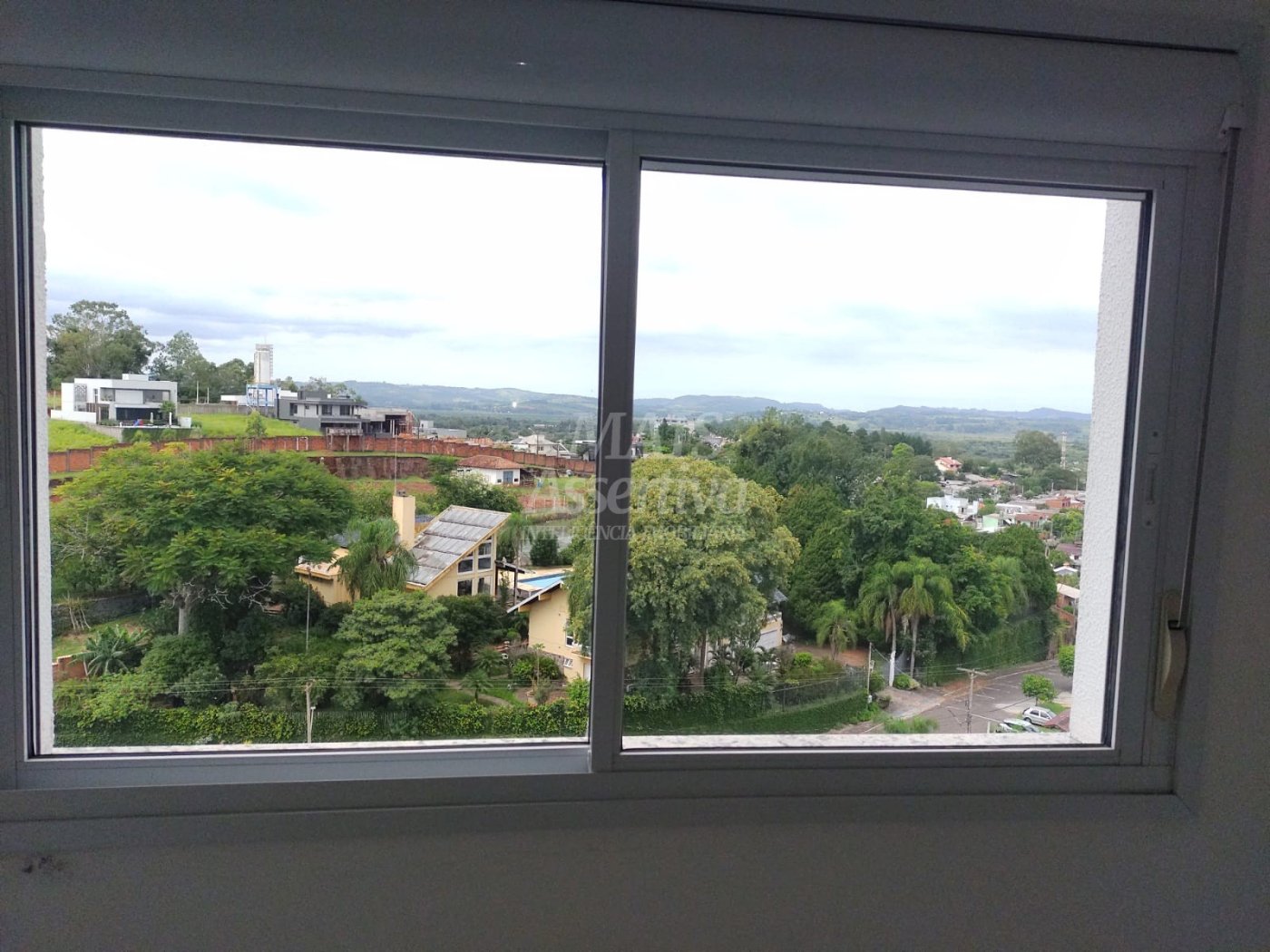 Excelente apartamento à venda no Centro de Campo Bom - 2 dormitórios, 1 suíte
