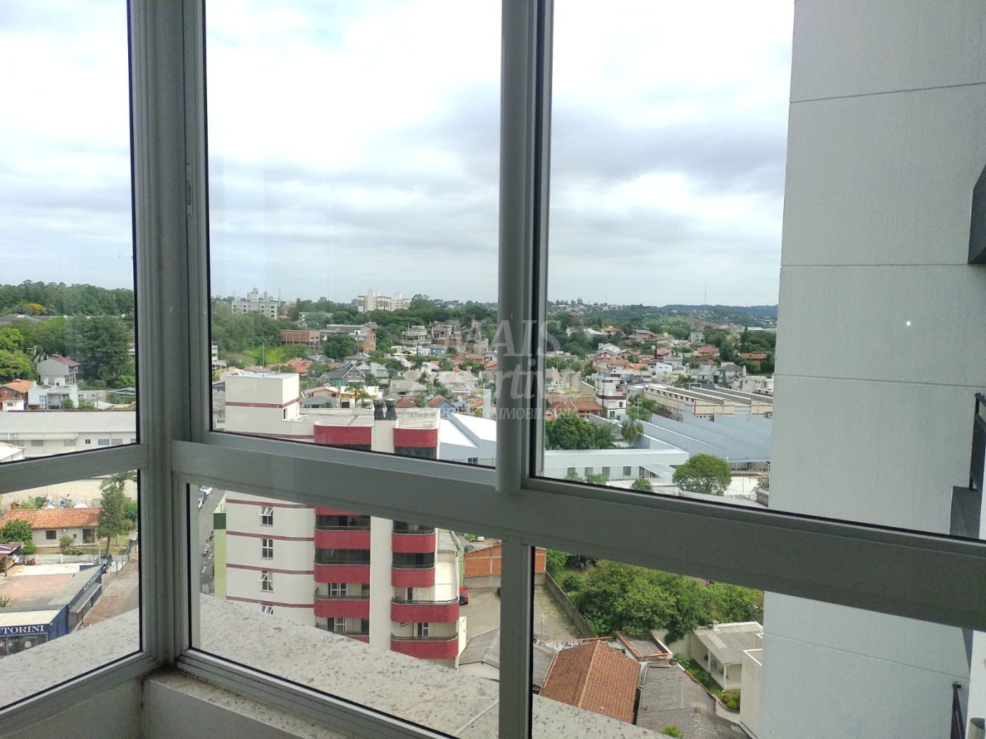 Excelente apartamento à venda no Centro de Campo Bom - 2 dormitórios, 1 suíte