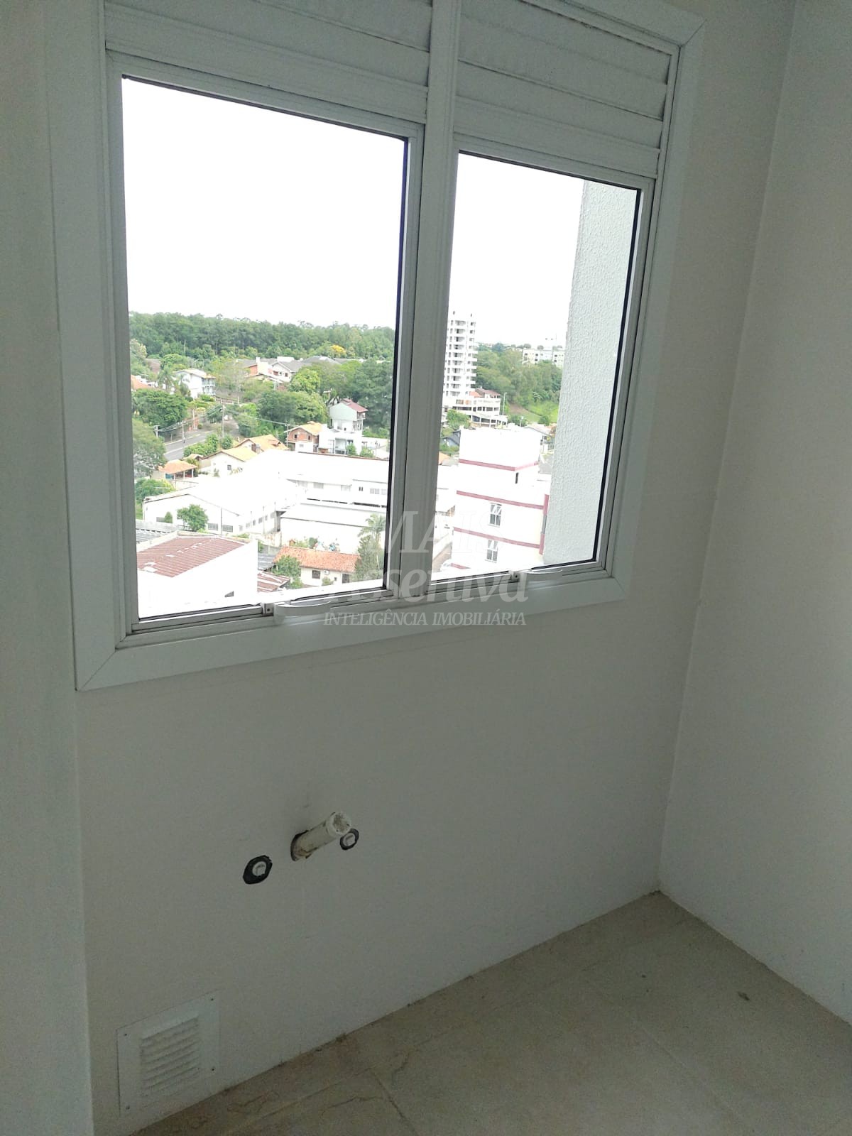 Excelente apartamento à venda no Centro de Campo Bom - 2 dormitórios, 1 suíte