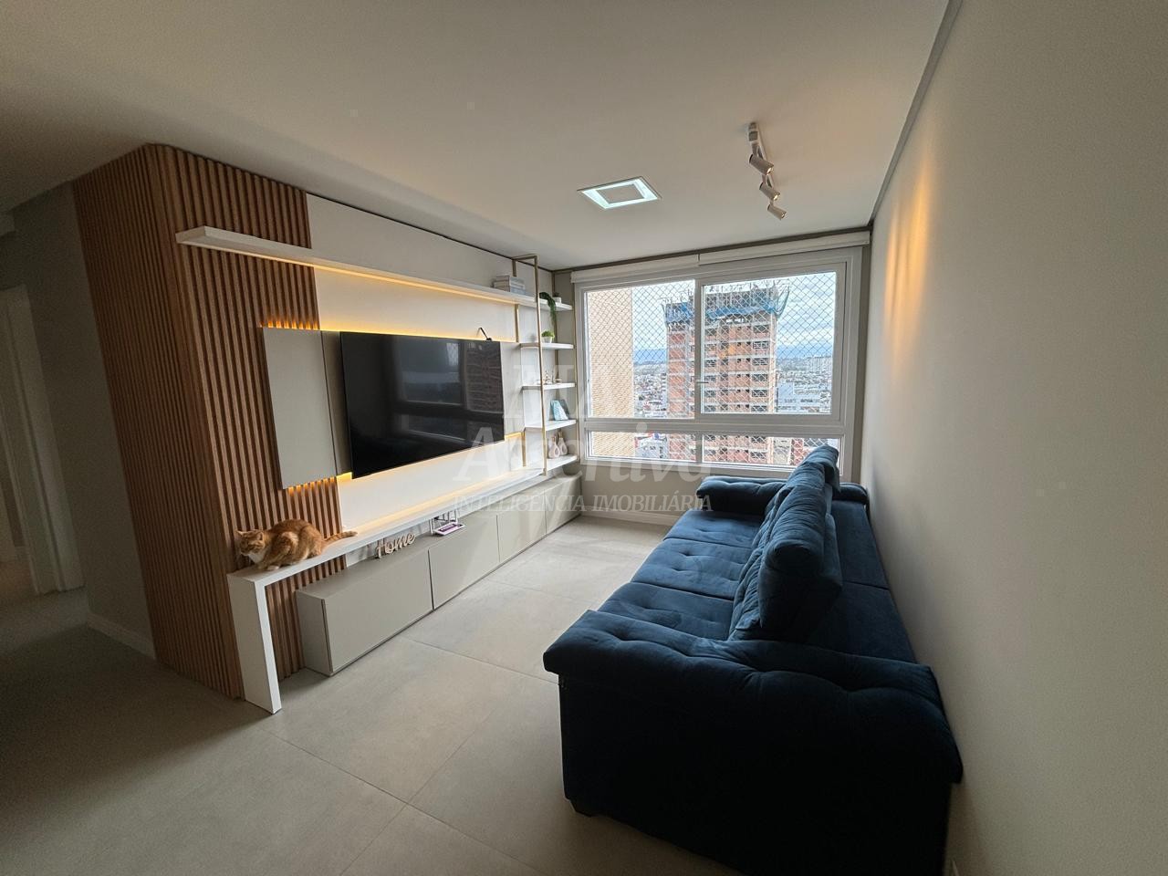 Excelente apartamento mobiliado à venda no Centro de Torres/RS - 2 dormitórios