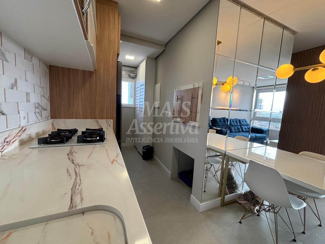 Excelente apartamento mobiliado à venda no Centro de Torres/RS - 2 dormitórios