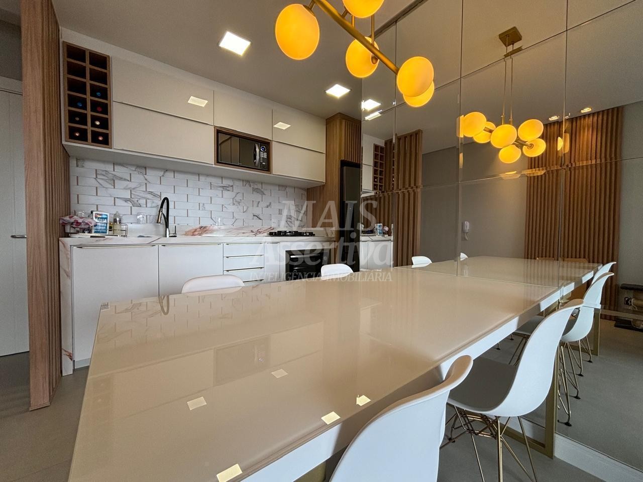 Excelente apartamento mobiliado à venda no Centro de Torres/RS - 2 dormitórios