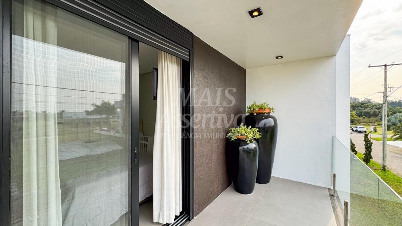 Excelente Casa Mobiliada para venda no Condomínio Reserva das Águas - Torres/RS