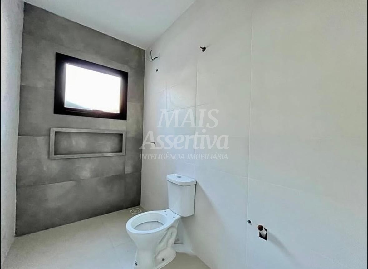 Excelente casa nova à venda no bairro Jardim do Sol em Campo Bom/RS - 3 Dormitórios