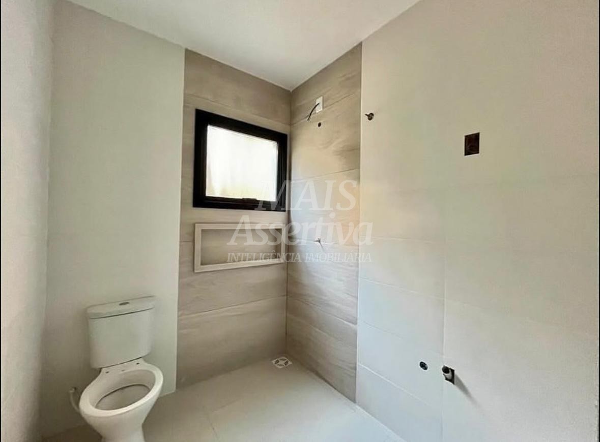 Excelente casa nova à venda no bairro Jardim do Sol em Campo Bom/RS - 3 Dormitórios