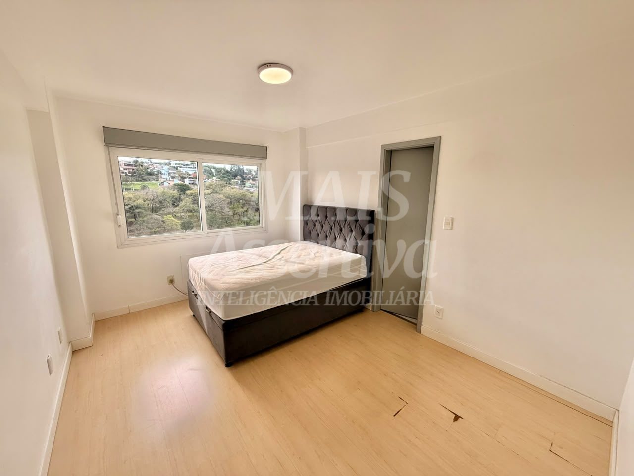 Apartamento semi mobiliado de 3 dormitórios - 7º andar no Centro de Novo Hamburgo 